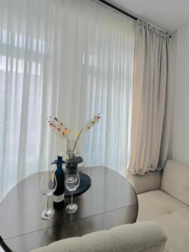 Cozy 1-Bedroom Apartament In Saburtalo kontakter